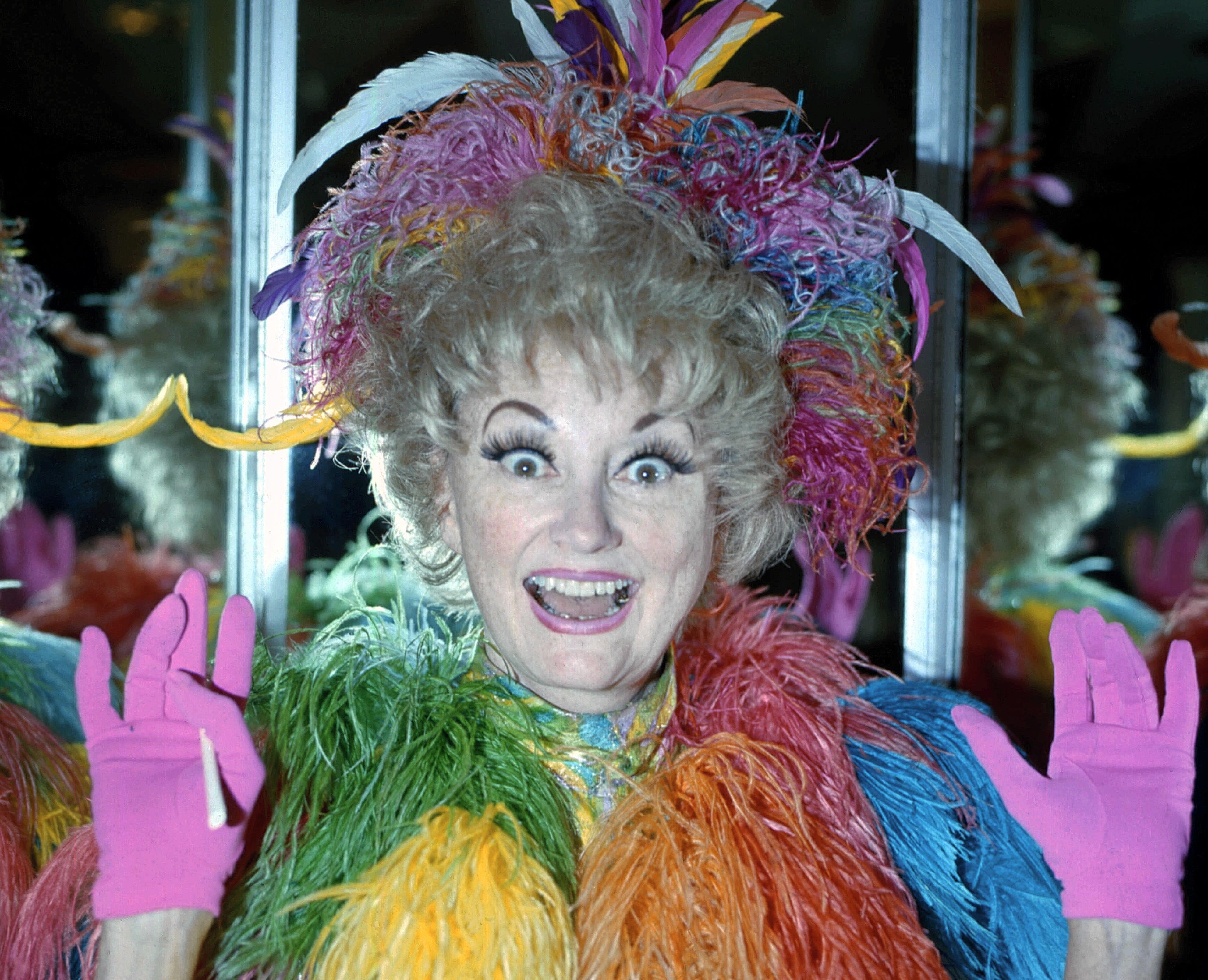 Phyllis Diller HD pictures.