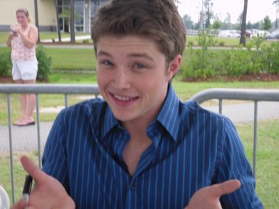 Sterling Knight Widescreen